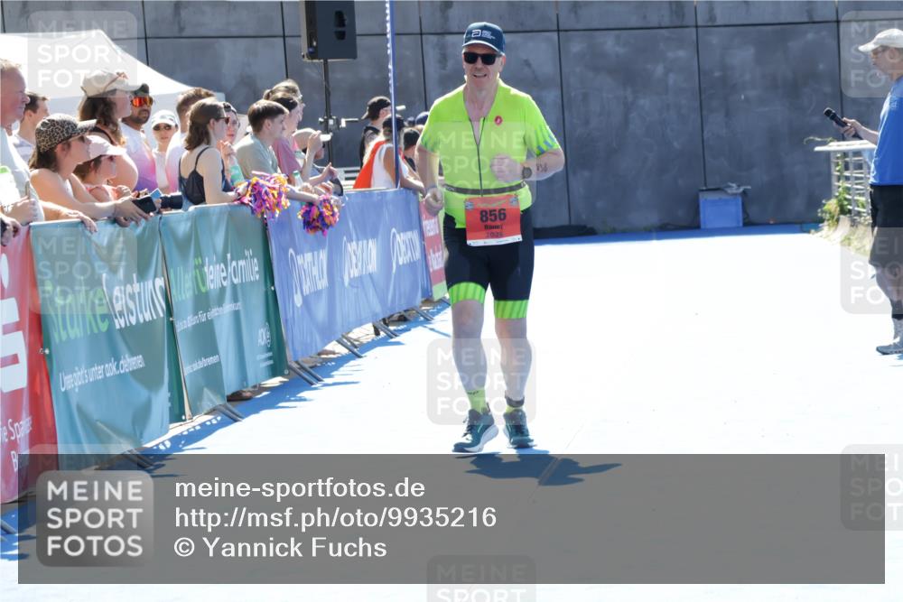 09.08.2026 - GEWOBA Citytriathlon Bremen Yannick Fuchs http://msf.ph/oto/9935216 09.08.2026 14:48:33 Ziel 627, 856 meine-sportfotos.de