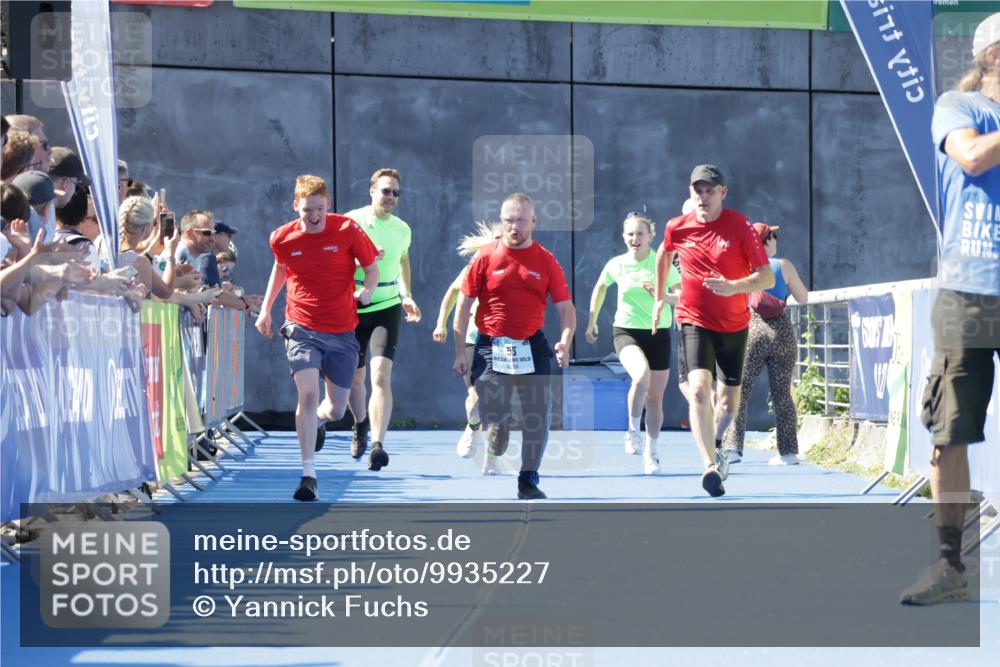09.08.2026 - GEWOBA Citytriathlon Bremen Yannick Fuchs http://msf.ph/oto/9935227 09.08.2026 11:38:49 Ziel 55 meine-sportfotos.de
