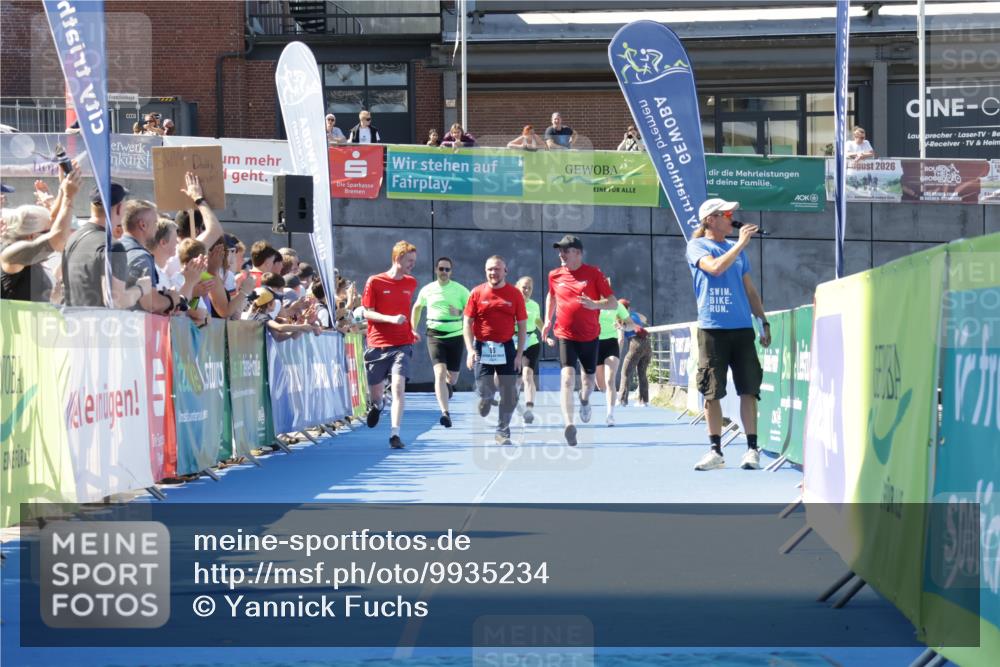 09.08.2026 - GEWOBA Citytriathlon Bremen Yannick Fuchs http://msf.ph/oto/9935234 09.08.2026 11:38:50 Ziel 17, 55 meine-sportfotos.de