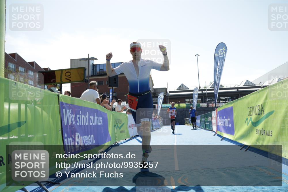 09.08.2026 - GEWOBA Citytriathlon Bremen Yannick Fuchs http://msf.ph/oto/9935257 09.08.2026 14:49:02 Ziel 731, 830 meine-sportfotos.de