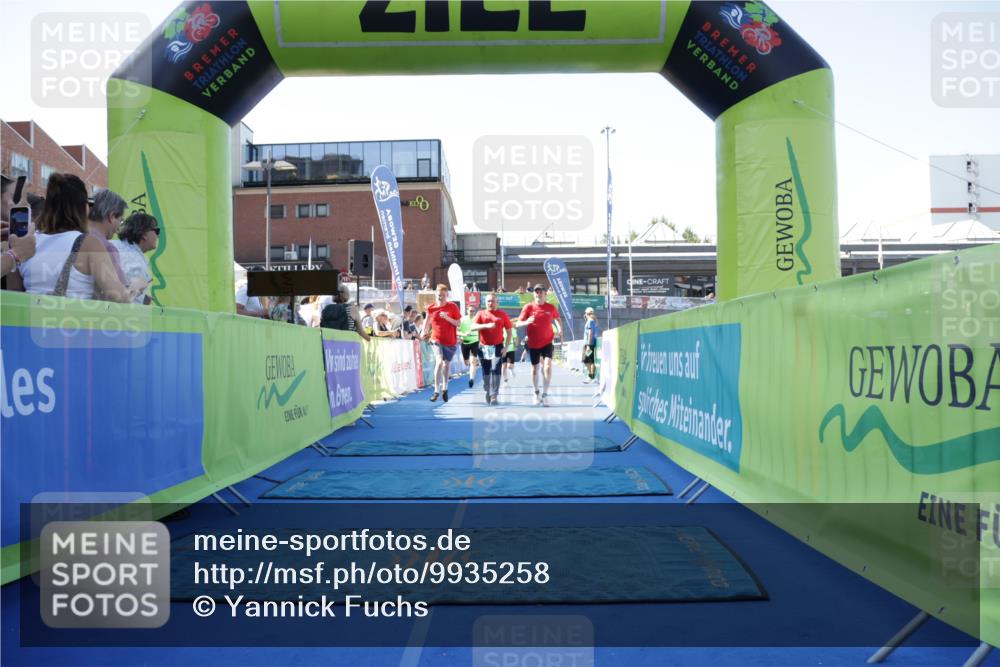 09.08.2026 - GEWOBA Citytriathlon Bremen Yannick Fuchs http://msf.ph/oto/9935258 09.08.2026 11:38:53 Ziel 17, 55 meine-sportfotos.de