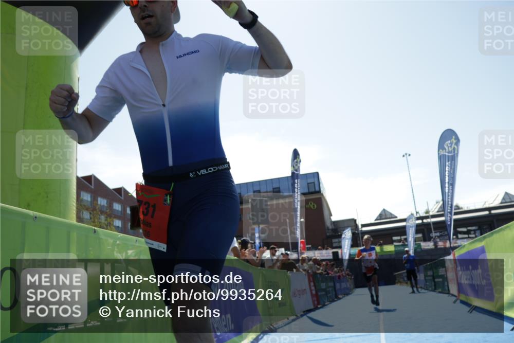 09.08.2026 - GEWOBA Citytriathlon Bremen Yannick Fuchs http://msf.ph/oto/9935264 09.08.2026 14:49:03 Ziel 731, 830 meine-sportfotos.de