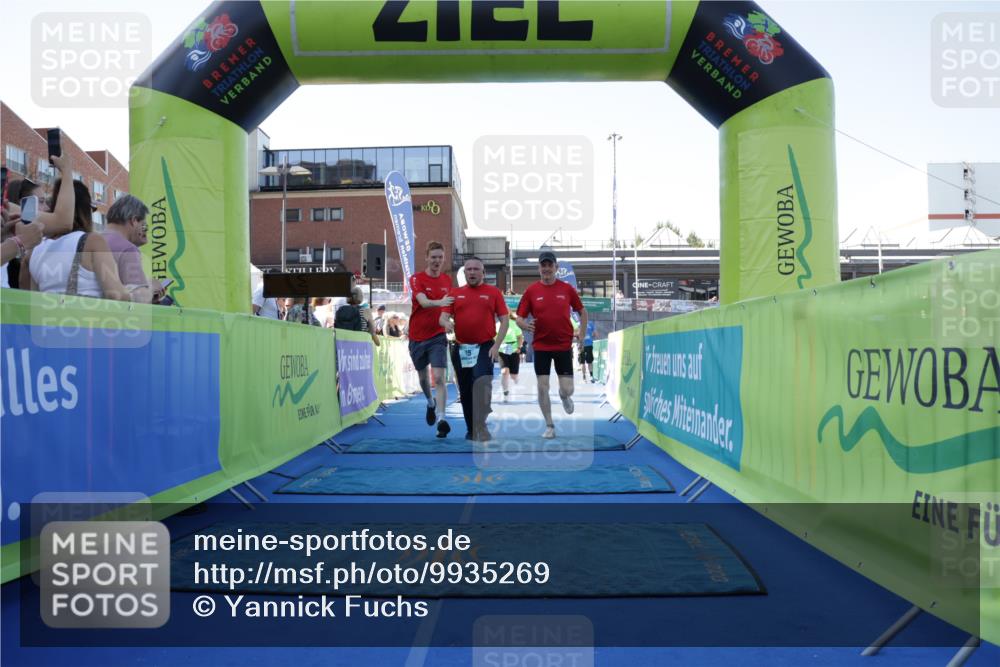 09.08.2026 - GEWOBA Citytriathlon Bremen Yannick Fuchs http://msf.ph/oto/9935269 09.08.2026 11:38:54 Ziel 17, 55 meine-sportfotos.de