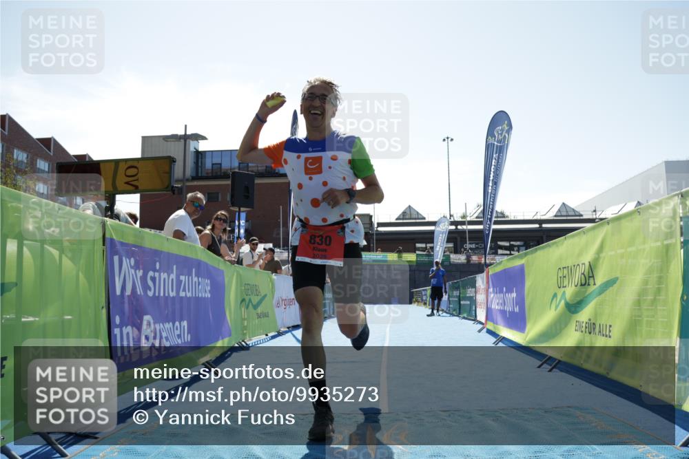 09.08.2026 - GEWOBA Citytriathlon Bremen Yannick Fuchs http://msf.ph/oto/9935273 09.08.2026 14:49:05 Ziel 731, 830 meine-sportfotos.de