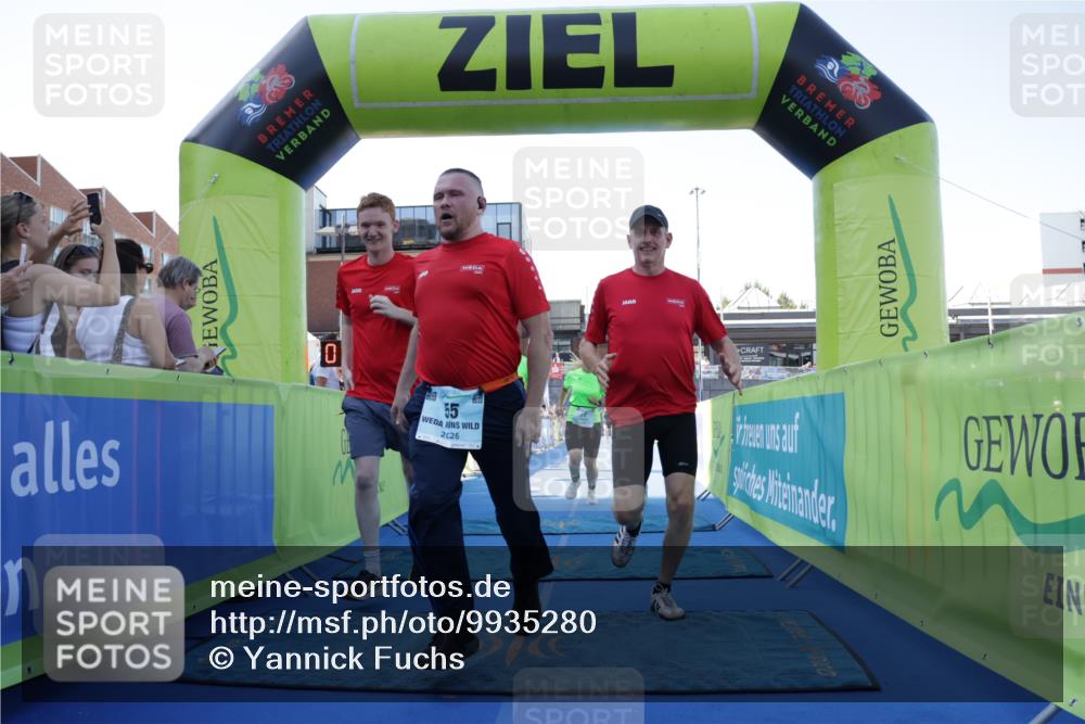 09.08.2026 - GEWOBA Citytriathlon Bremen Yannick Fuchs http://msf.ph/oto/9935280 09.08.2026 11:38:55 Ziel 17, 55 meine-sportfotos.de