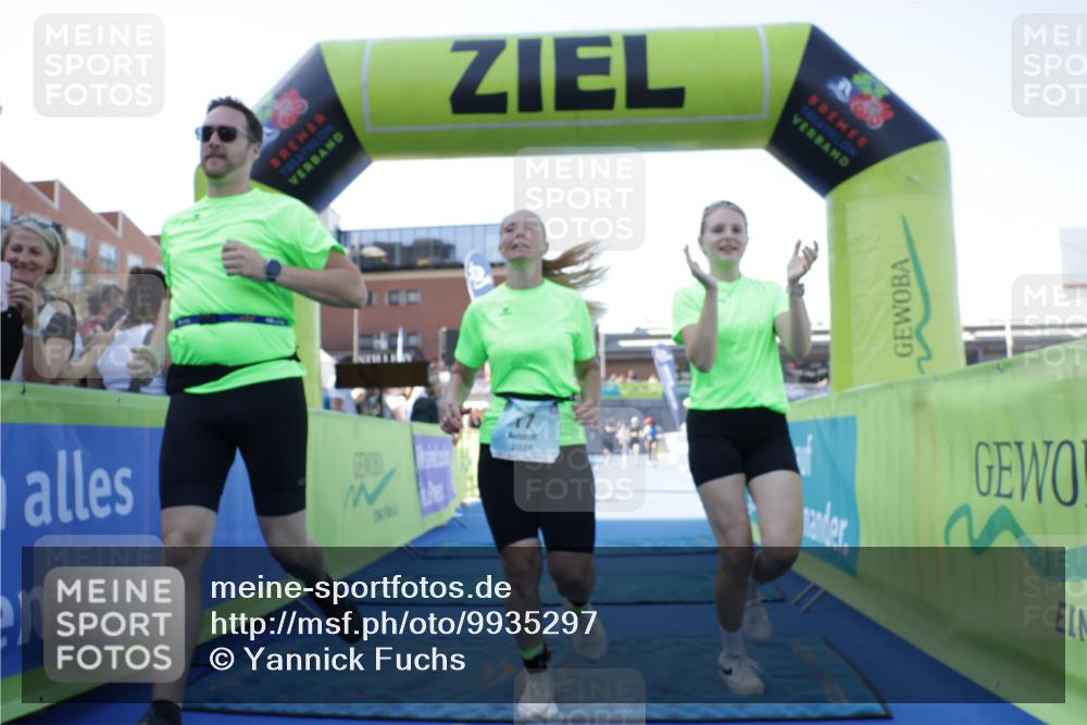 09.08.2026 - GEWOBA Citytriathlon Bremen Yannick Fuchs http://msf.ph/oto/9935297 09.08.2026 11:38:57 Ziel 17, 55, 143 meine-sportfotos.de