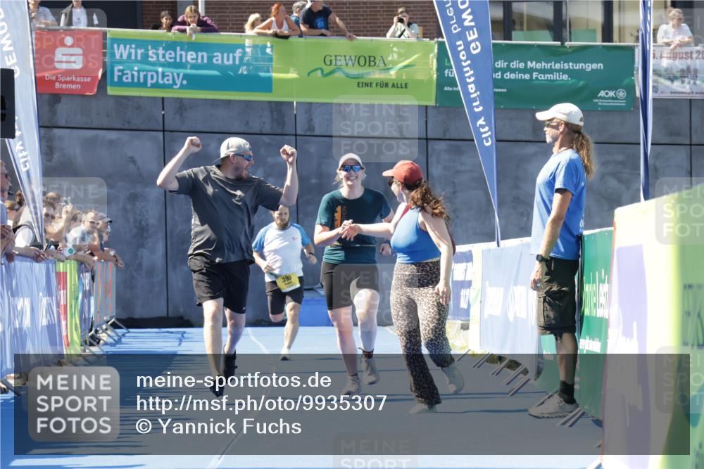 09.08.2026 - GEWOBA Citytriathlon Bremen Yannick Fuchs http://msf.ph/oto/9935307 09.08.2026 11:38:59 Ziel 17, 143 meine-sportfotos.de