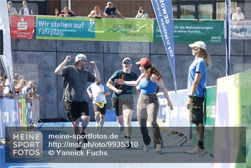 09.08.2026 - GEWOBA Citytriathlon Bremen Yannick Fuchs http://msf.ph/oto/9935310 09.08.2026 11:38:59 Ziel 17, 143 meine-sportfotos.de