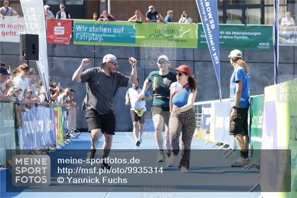 09.08.2026 - GEWOBA Citytriathlon Bremen Yannick Fuchs http://msf.ph/oto/9935314 09.08.2026 11:39:00 Ziel 17, 143 meine-sportfotos.de
