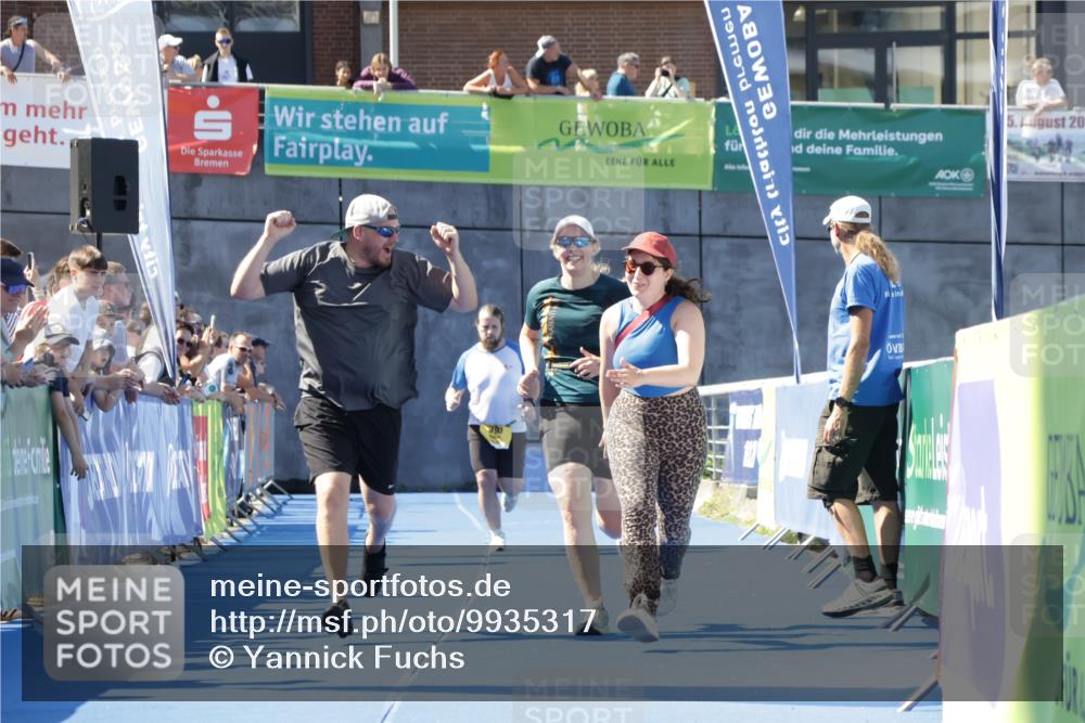 09.08.2026 - GEWOBA Citytriathlon Bremen Yannick Fuchs http://msf.ph/oto/9935317 09.08.2026 11:39:00 Ziel 17, 143 meine-sportfotos.de