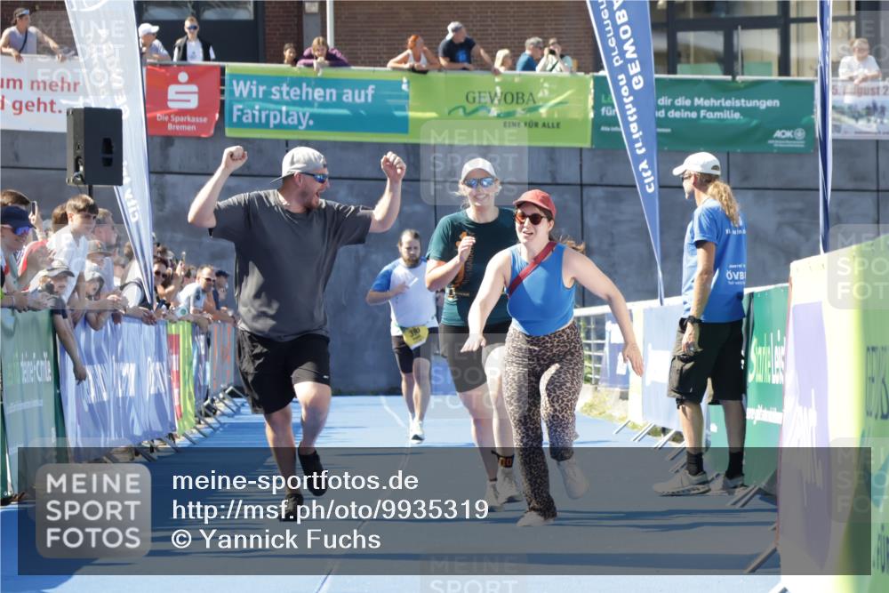09.08.2026 - GEWOBA Citytriathlon Bremen Yannick Fuchs http://msf.ph/oto/9935319 09.08.2026 11:39:00 Ziel 17, 143 meine-sportfotos.de
