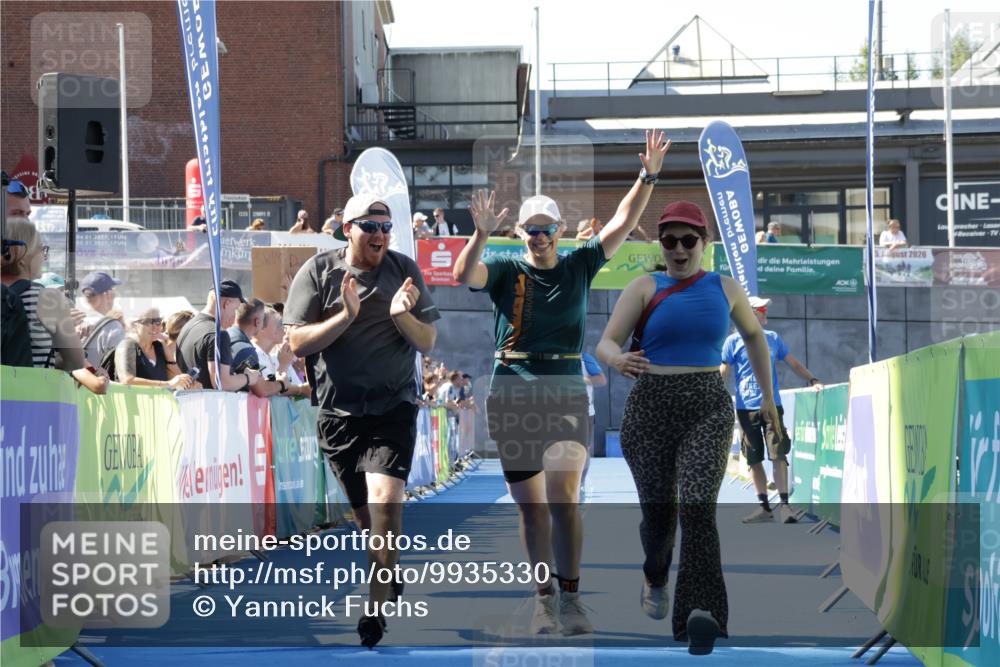 09.08.2026 - GEWOBA Citytriathlon Bremen Yannick Fuchs http://msf.ph/oto/9935330 09.08.2026 11:39:02 Ziel 143 meine-sportfotos.de