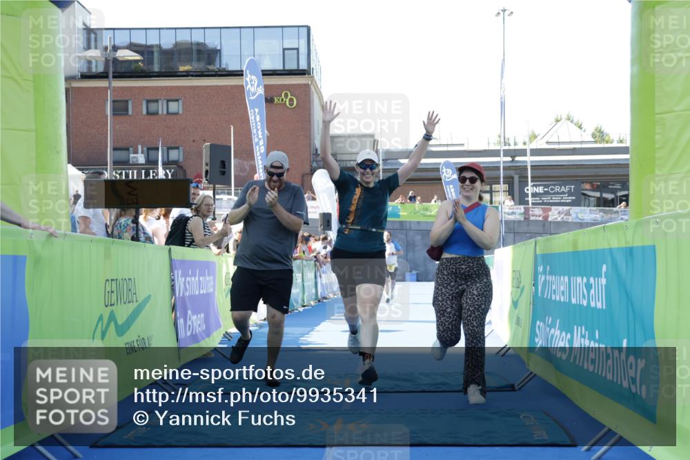 09.08.2026 - GEWOBA Citytriathlon Bremen Yannick Fuchs http://msf.ph/oto/9935341 09.08.2026 11:39:03 Ziel 143 meine-sportfotos.de