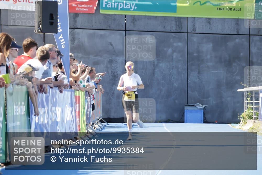 09.08.2026 - GEWOBA Citytriathlon Bremen Yannick Fuchs http://msf.ph/oto/9935384 09.08.2026 11:39:11 Ziel  meine-sportfotos.de