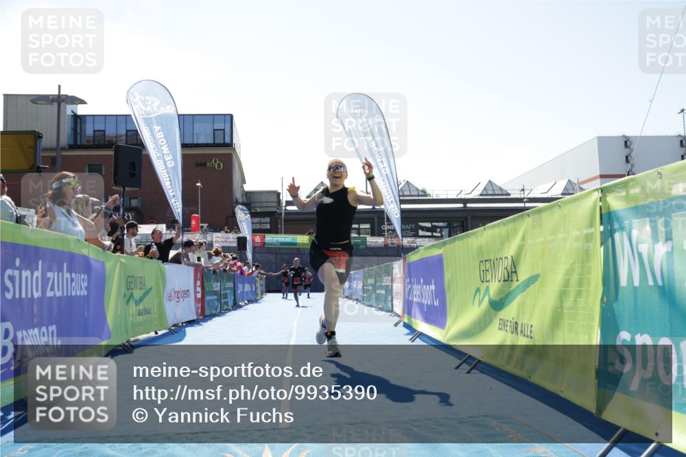 09.08.2026 - GEWOBA Citytriathlon Bremen Yannick Fuchs http://msf.ph/oto/9935390 09.08.2026 14:50:39 Ziel 899, 922, 964 meine-sportfotos.de