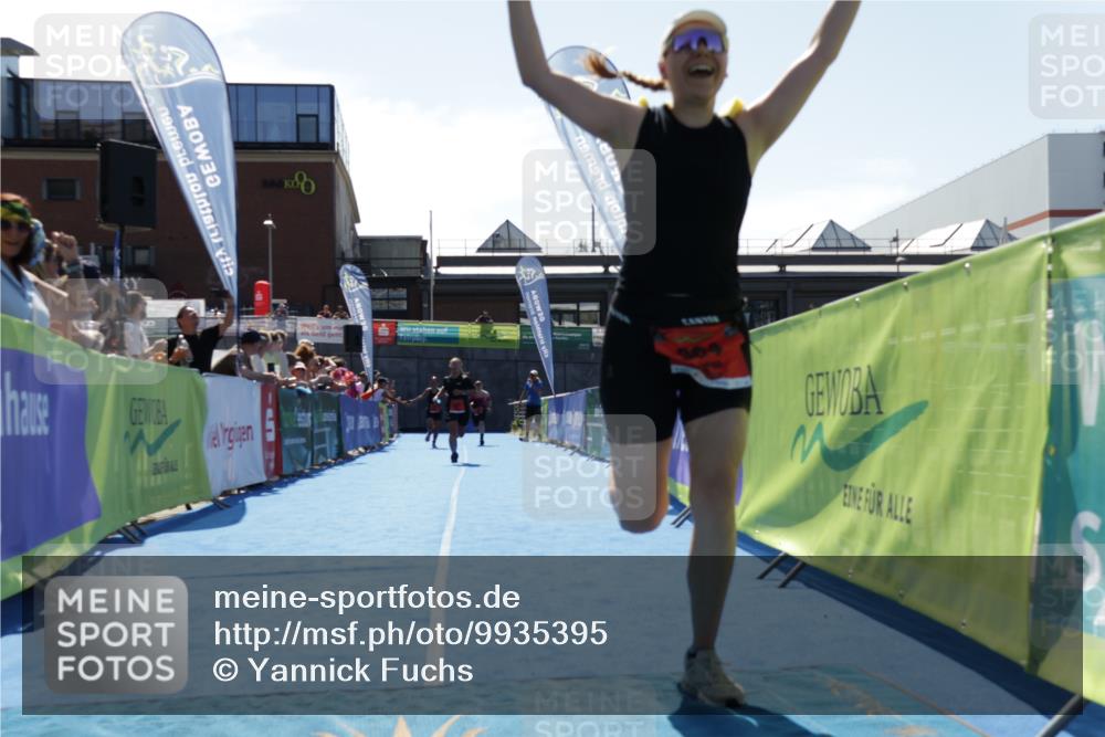 09.08.2026 - GEWOBA Citytriathlon Bremen Yannick Fuchs http://msf.ph/oto/9935395 09.08.2026 14:50:39 Ziel 899, 922, 964 meine-sportfotos.de