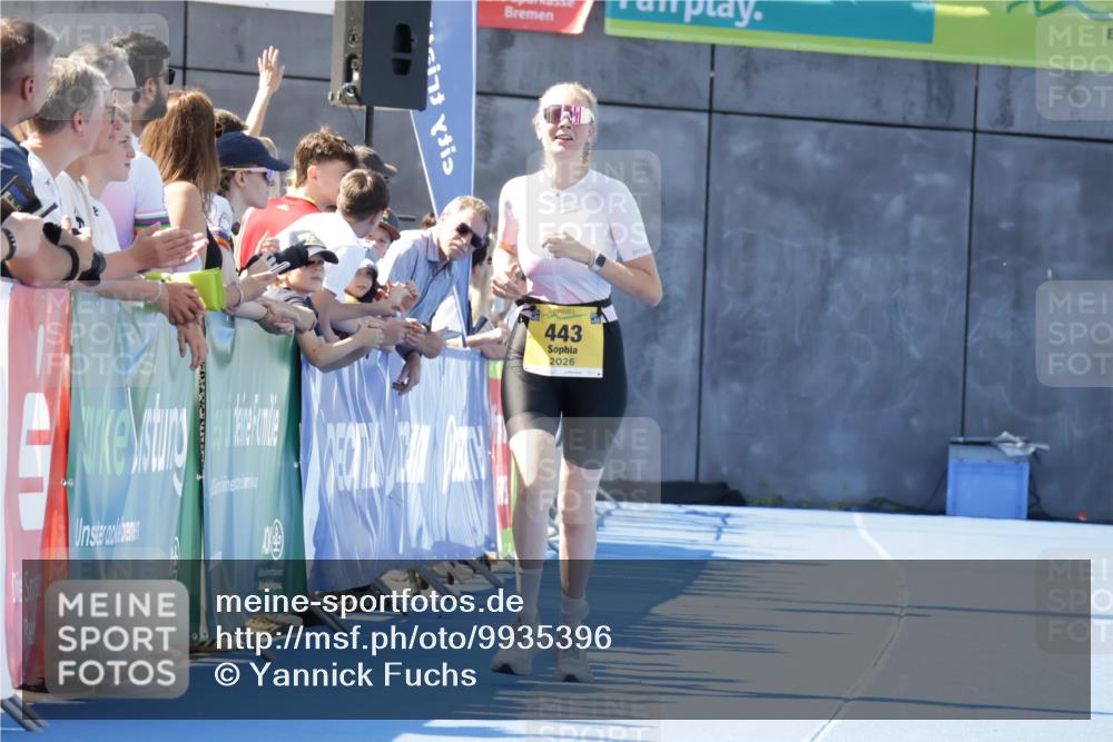 09.08.2026 - GEWOBA Citytriathlon Bremen Yannick Fuchs http://msf.ph/oto/9935396 09.08.2026 11:39:16 Ziel 443 meine-sportfotos.de