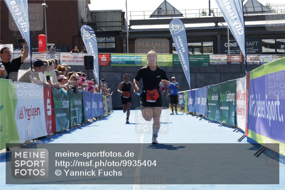 09.08.2026 - GEWOBA Citytriathlon Bremen Yannick Fuchs http://msf.ph/oto/9935404 09.08.2026 14:50:41 Ziel 899, 922, 962, 964 meine-sportfotos.de