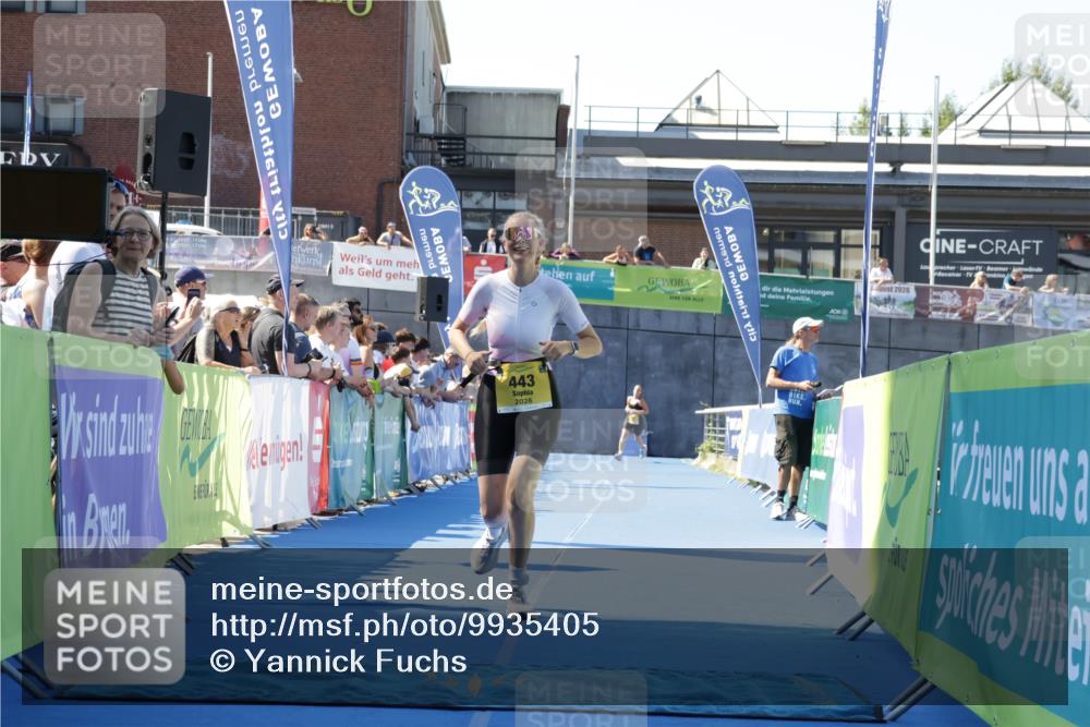 09.08.2026 - GEWOBA Citytriathlon Bremen Yannick Fuchs http://msf.ph/oto/9935405 09.08.2026 11:39:19 Ziel 443 meine-sportfotos.de