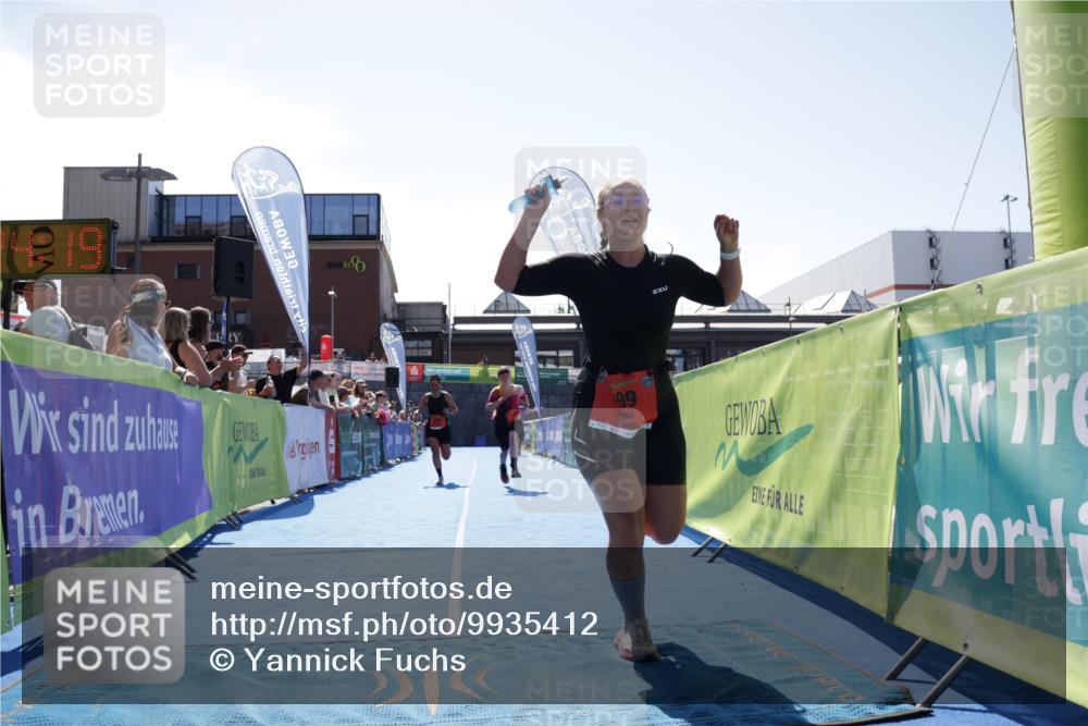 09.08.2026 - GEWOBA Citytriathlon Bremen Yannick Fuchs http://msf.ph/oto/9935412 09.08.2026 14:50:42 Ziel 899, 922, 962, 964 meine-sportfotos.de