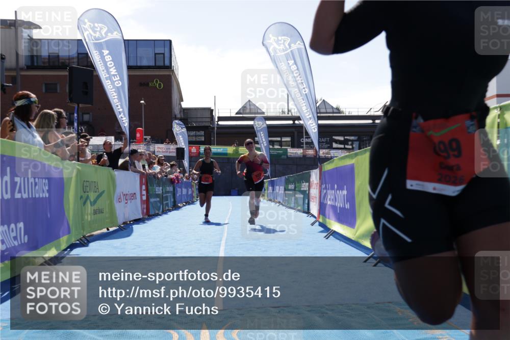 09.08.2026 - GEWOBA Citytriathlon Bremen Yannick Fuchs http://msf.ph/oto/9935415 09.08.2026 14:50:43 Ziel 899, 922, 962, 964 meine-sportfotos.de