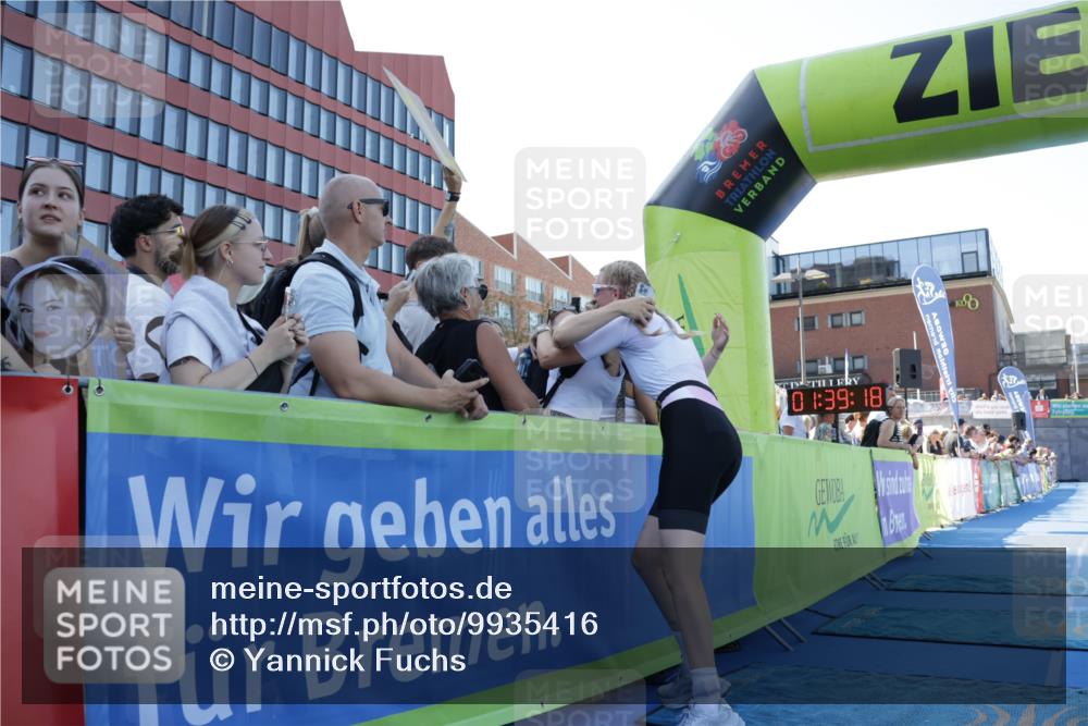 09.08.2026 - GEWOBA Citytriathlon Bremen Yannick Fuchs http://msf.ph/oto/9935416 09.08.2026 11:39:22 Ziel 443 meine-sportfotos.de
