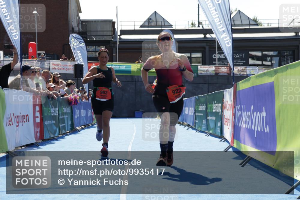 09.08.2026 - GEWOBA Citytriathlon Bremen Yannick Fuchs http://msf.ph/oto/9935417 09.08.2026 14:50:43 Ziel 899, 922, 962, 964 meine-sportfotos.de