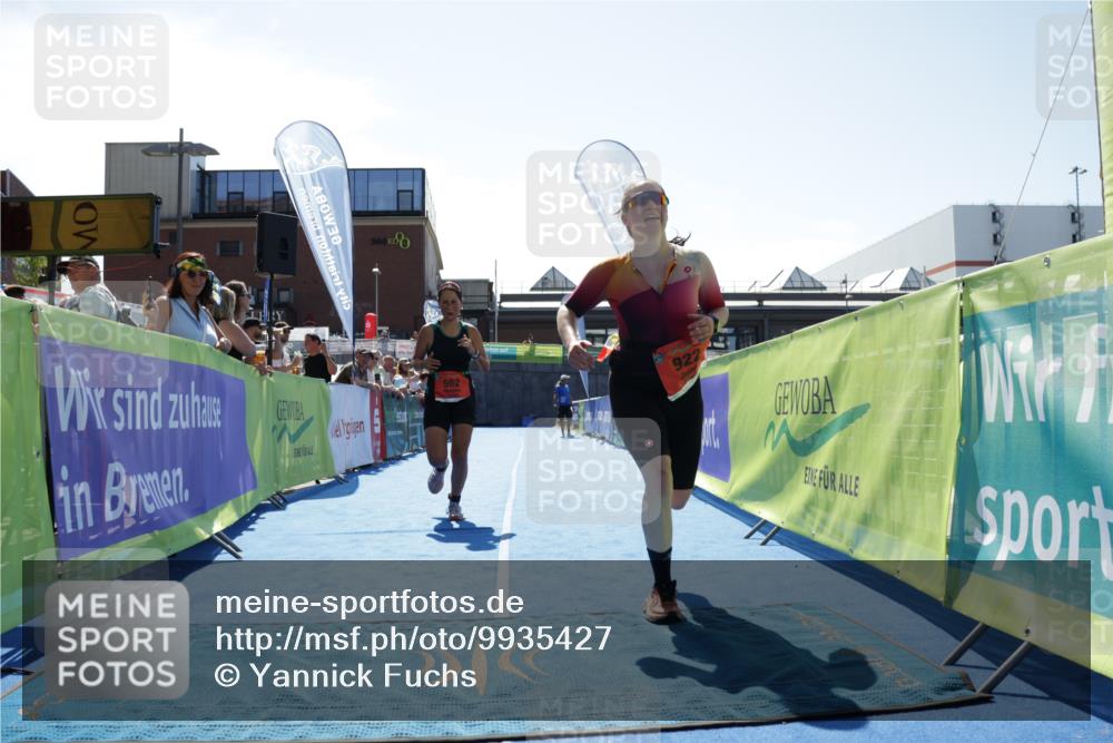 09.08.2026 - GEWOBA Citytriathlon Bremen Yannick Fuchs http://msf.ph/oto/9935427 09.08.2026 14:50:44 Ziel 899, 922, 962, 964 meine-sportfotos.de