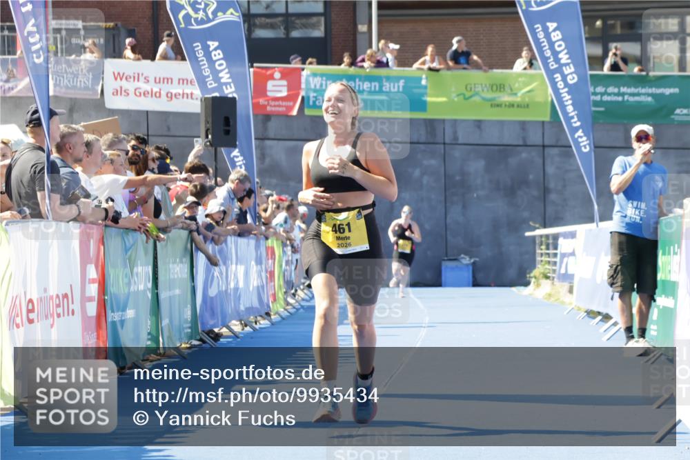 09.08.2026 - GEWOBA Citytriathlon Bremen Yannick Fuchs http://msf.ph/oto/9935434 09.08.2026 11:39:29 Ziel 461 meine-sportfotos.de