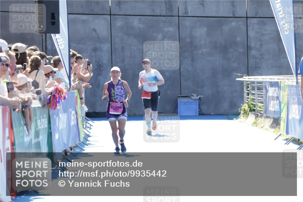 09.08.2026 - GEWOBA Citytriathlon Bremen Yannick Fuchs http://msf.ph/oto/9935442 09.08.2026 14:51:02 Ziel  meine-sportfotos.de