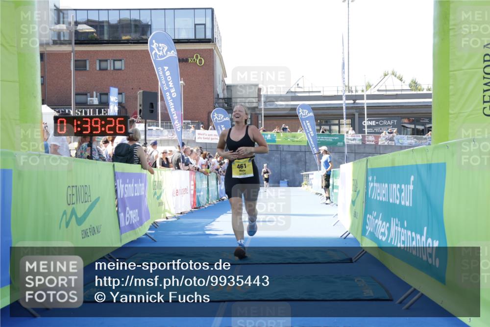 09.08.2026 - GEWOBA Citytriathlon Bremen Yannick Fuchs http://msf.ph/oto/9935443 09.08.2026 11:39:30 Ziel 461 meine-sportfotos.de