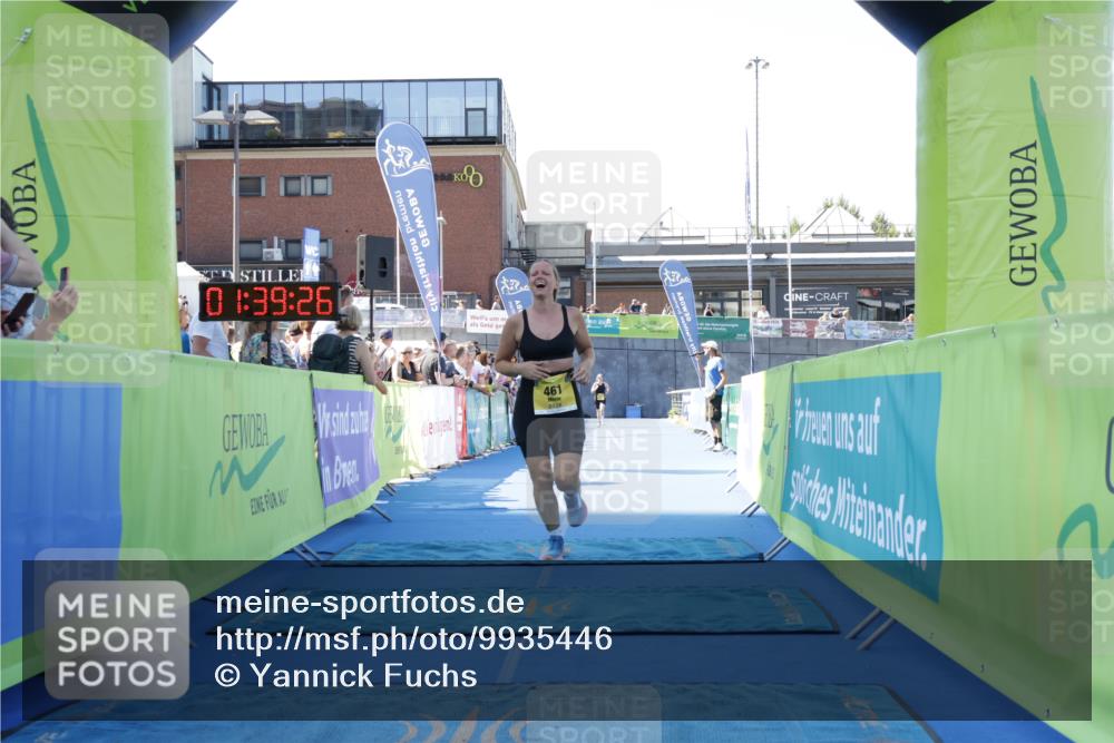 09.08.2026 - GEWOBA Citytriathlon Bremen Yannick Fuchs http://msf.ph/oto/9935446 09.08.2026 11:39:31 Ziel 461 meine-sportfotos.de