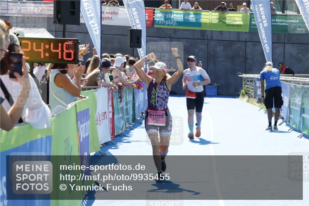 09.08.2026 - GEWOBA Citytriathlon Bremen Yannick Fuchs http://msf.ph/oto/9935455 09.08.2026 14:51:09 Ziel 554, 1020, 1020 meine-sportfotos.de