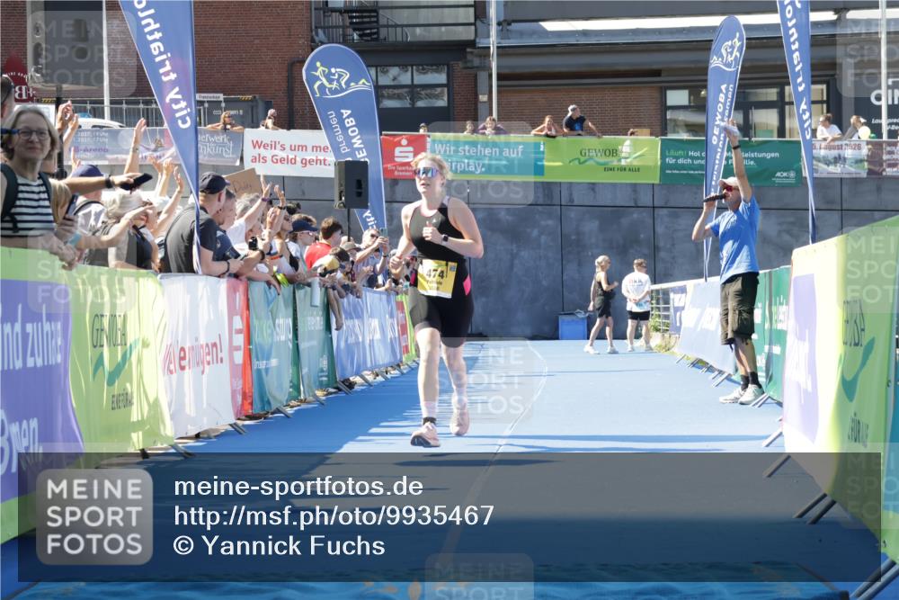 09.08.2026 - GEWOBA Citytriathlon Bremen Yannick Fuchs http://msf.ph/oto/9935467 09.08.2026 11:39:38 Ziel 474 meine-sportfotos.de