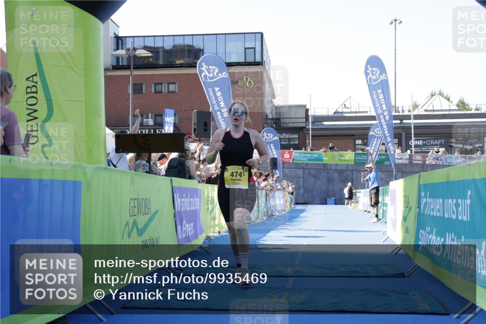 09.08.2026 - GEWOBA Citytriathlon Bremen Yannick Fuchs http://msf.ph/oto/9935469 09.08.2026 11:39:40 Ziel 474 meine-sportfotos.de