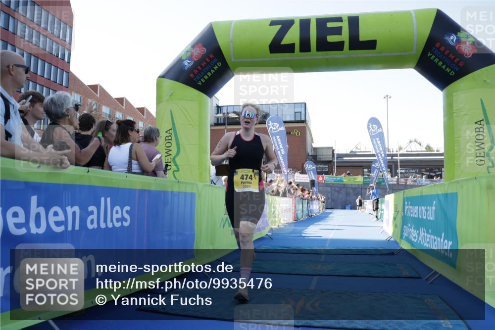 09.08.2026 - GEWOBA Citytriathlon Bremen Yannick Fuchs http://msf.ph/oto/9935476 09.08.2026 11:39:41 Ziel 474 meine-sportfotos.de