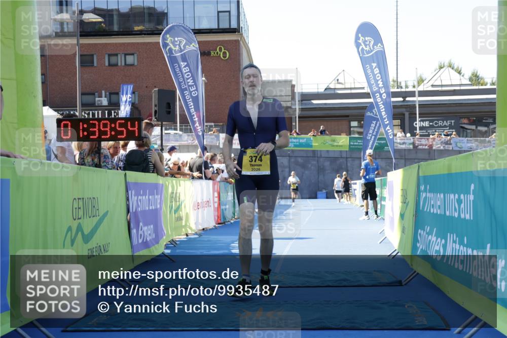 09.08.2026 - GEWOBA Citytriathlon Bremen Yannick Fuchs http://msf.ph/oto/9935487 09.08.2026 11:39:58 Ziel 374, 433 meine-sportfotos.de