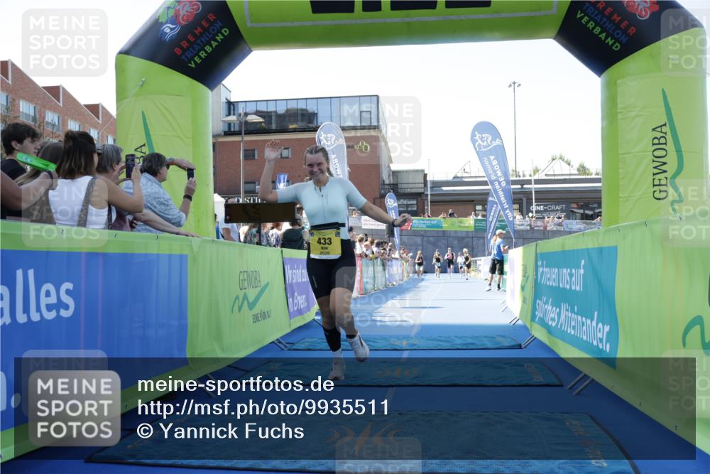 09.08.2026 - GEWOBA Citytriathlon Bremen Yannick Fuchs http://msf.ph/oto/9935511 09.08.2026 11:40:05 Ziel 69, 433 meine-sportfotos.de