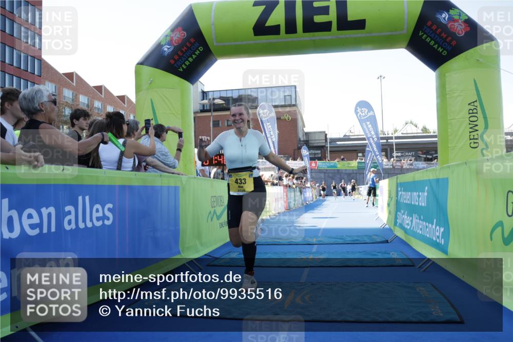 09.08.2026 - GEWOBA Citytriathlon Bremen Yannick Fuchs http://msf.ph/oto/9935516 09.08.2026 11:40:05 Ziel 69, 433 meine-sportfotos.de