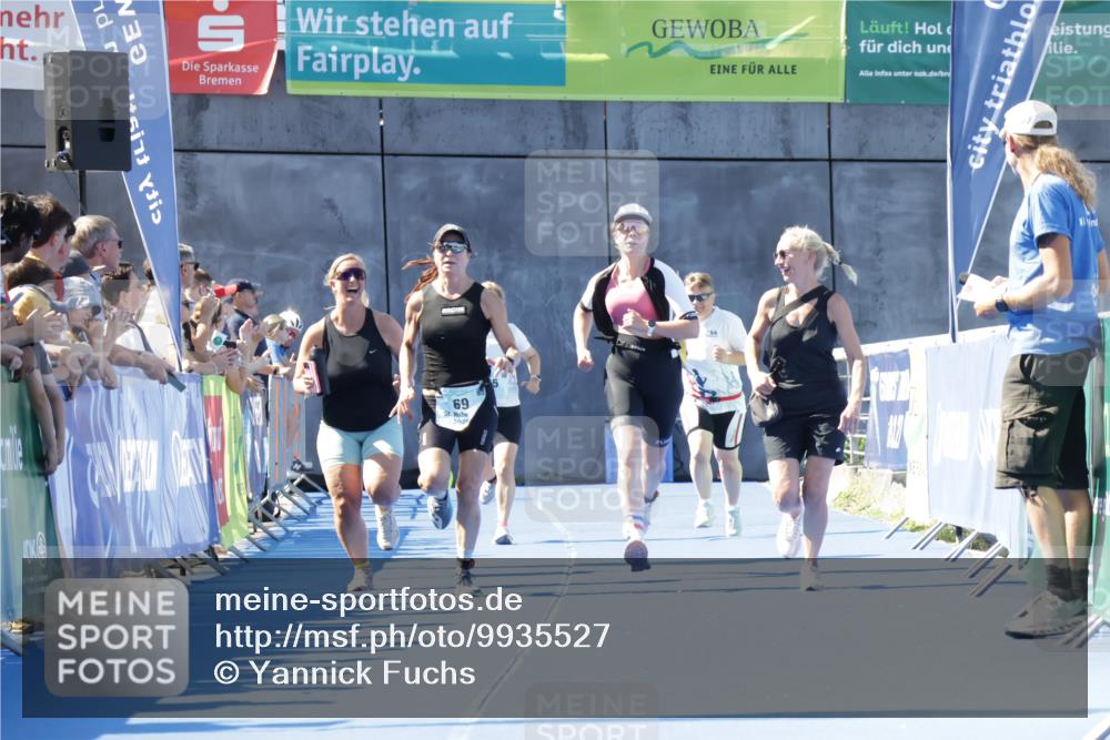 09.08.2026 - GEWOBA Citytriathlon Bremen Yannick Fuchs http://msf.ph/oto/9935527 09.08.2026 11:40:07 Ziel 69, 433, 456 meine-sportfotos.de