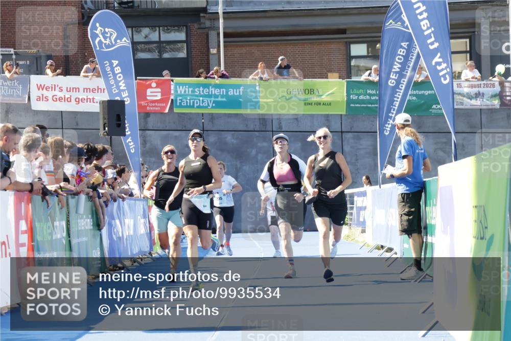 09.08.2026 - GEWOBA Citytriathlon Bremen Yannick Fuchs http://msf.ph/oto/9935534 09.08.2026 11:40:08 Ziel 69, 433, 456 meine-sportfotos.de