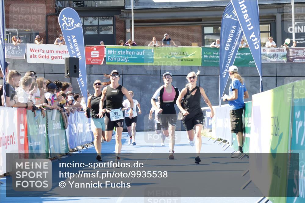 09.08.2026 - GEWOBA Citytriathlon Bremen Yannick Fuchs http://msf.ph/oto/9935538 09.08.2026 11:40:09 Ziel 69, 235, 456 meine-sportfotos.de