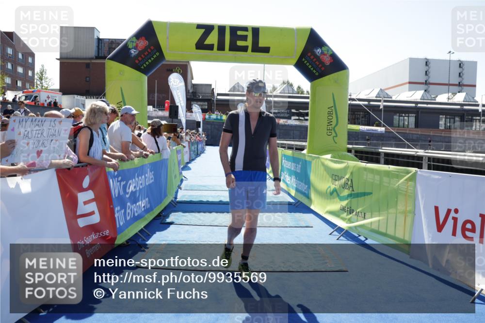 09.08.2026 - GEWOBA Citytriathlon Bremen Yannick Fuchs http://msf.ph/oto/9935569 09.08.2026 14:51:48 Ziel 733 meine-sportfotos.de