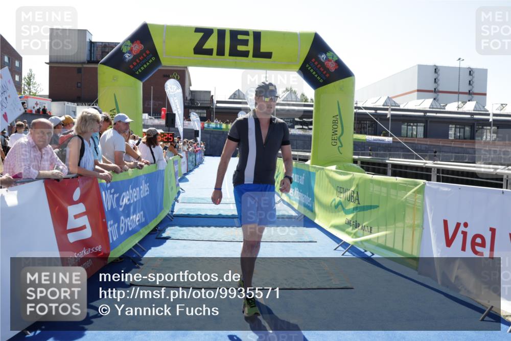 09.08.2026 - GEWOBA Citytriathlon Bremen Yannick Fuchs http://msf.ph/oto/9935571 09.08.2026 14:51:48 Ziel 733 meine-sportfotos.de