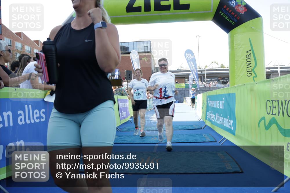 09.08.2026 - GEWOBA Citytriathlon Bremen Yannick Fuchs http://msf.ph/oto/9935591 09.08.2026 11:40:16 Ziel 235, 456, 527 meine-sportfotos.de