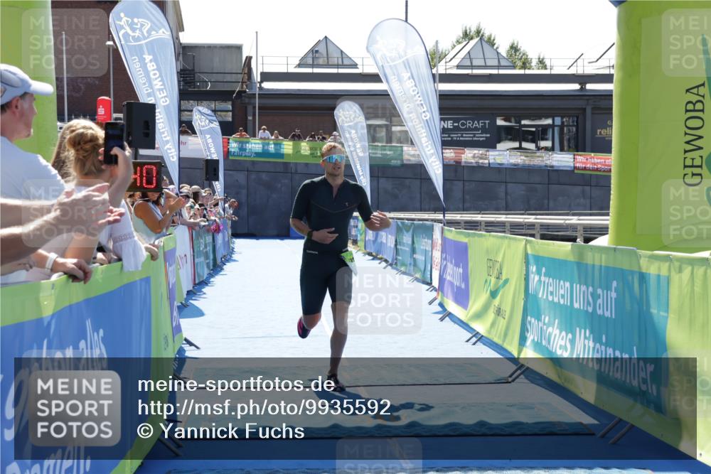 09.08.2026 - GEWOBA Citytriathlon Bremen Yannick Fuchs http://msf.ph/oto/9935592 09.08.2026 14:52:04 Ziel 532 meine-sportfotos.de