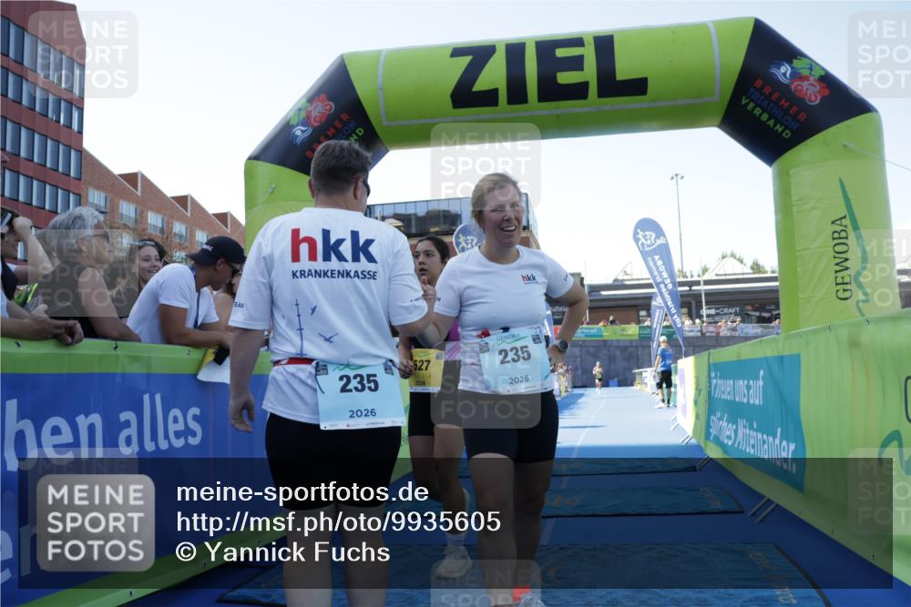 09.08.2026 - GEWOBA Citytriathlon Bremen Yannick Fuchs http://msf.ph/oto/9935605 09.08.2026 11:40:20 Ziel 527 meine-sportfotos.de