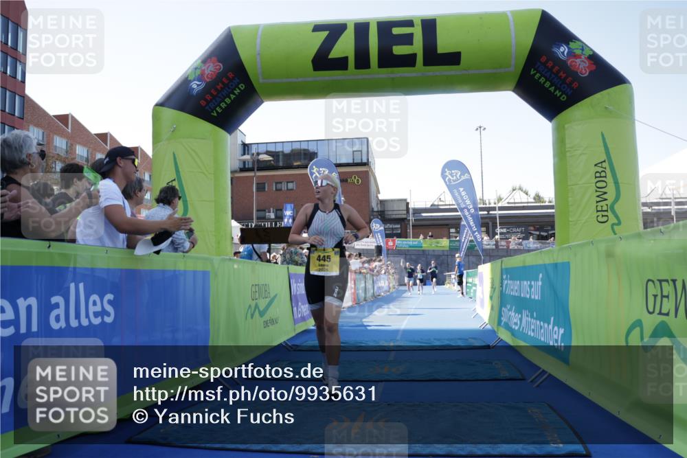 09.08.2026 - GEWOBA Citytriathlon Bremen Yannick Fuchs http://msf.ph/oto/9935631 09.08.2026 11:40:31 Ziel 217, 445 meine-sportfotos.de