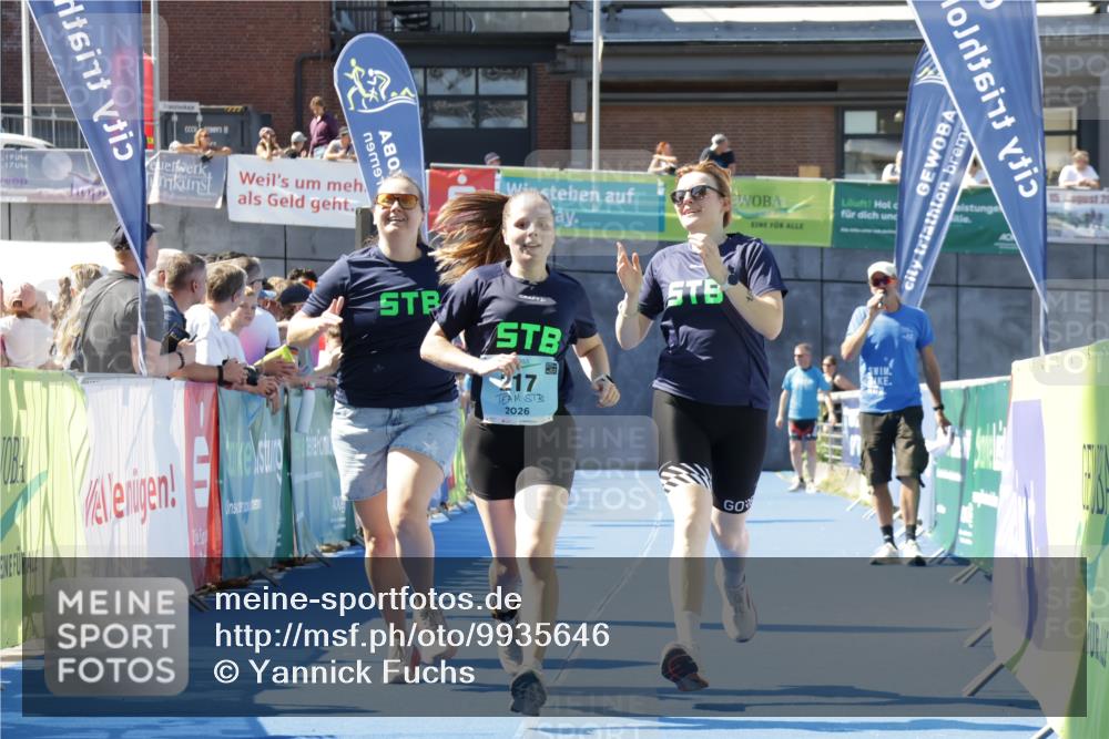 09.08.2026 - GEWOBA Citytriathlon Bremen Yannick Fuchs http://msf.ph/oto/9935646 09.08.2026 11:40:36 Ziel 217 meine-sportfotos.de