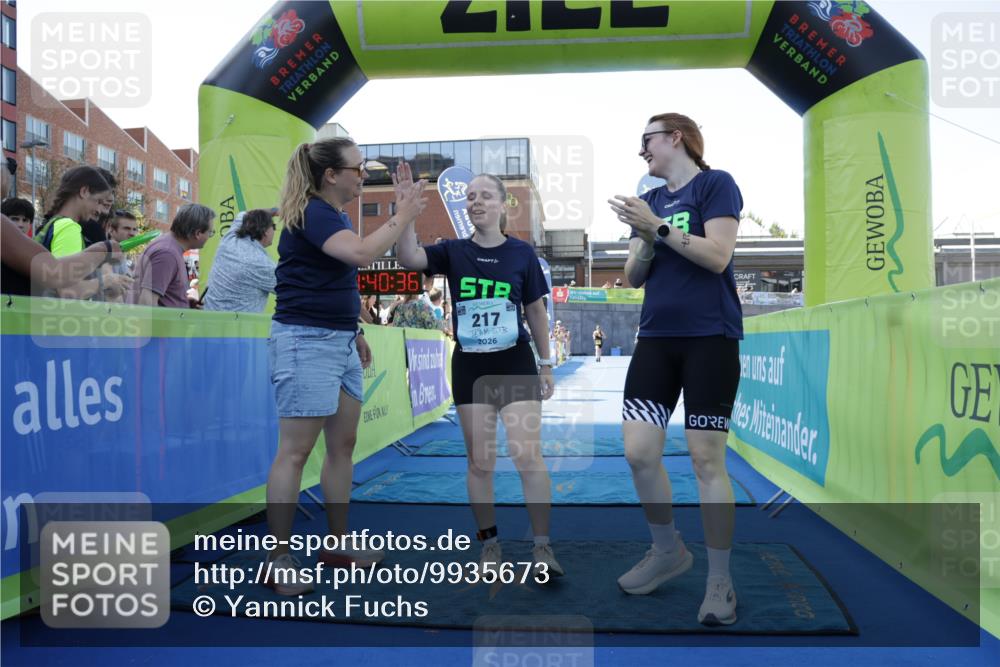 09.08.2026 - GEWOBA Citytriathlon Bremen Yannick Fuchs http://msf.ph/oto/9935673 09.08.2026 11:40:40 Ziel 217 meine-sportfotos.de